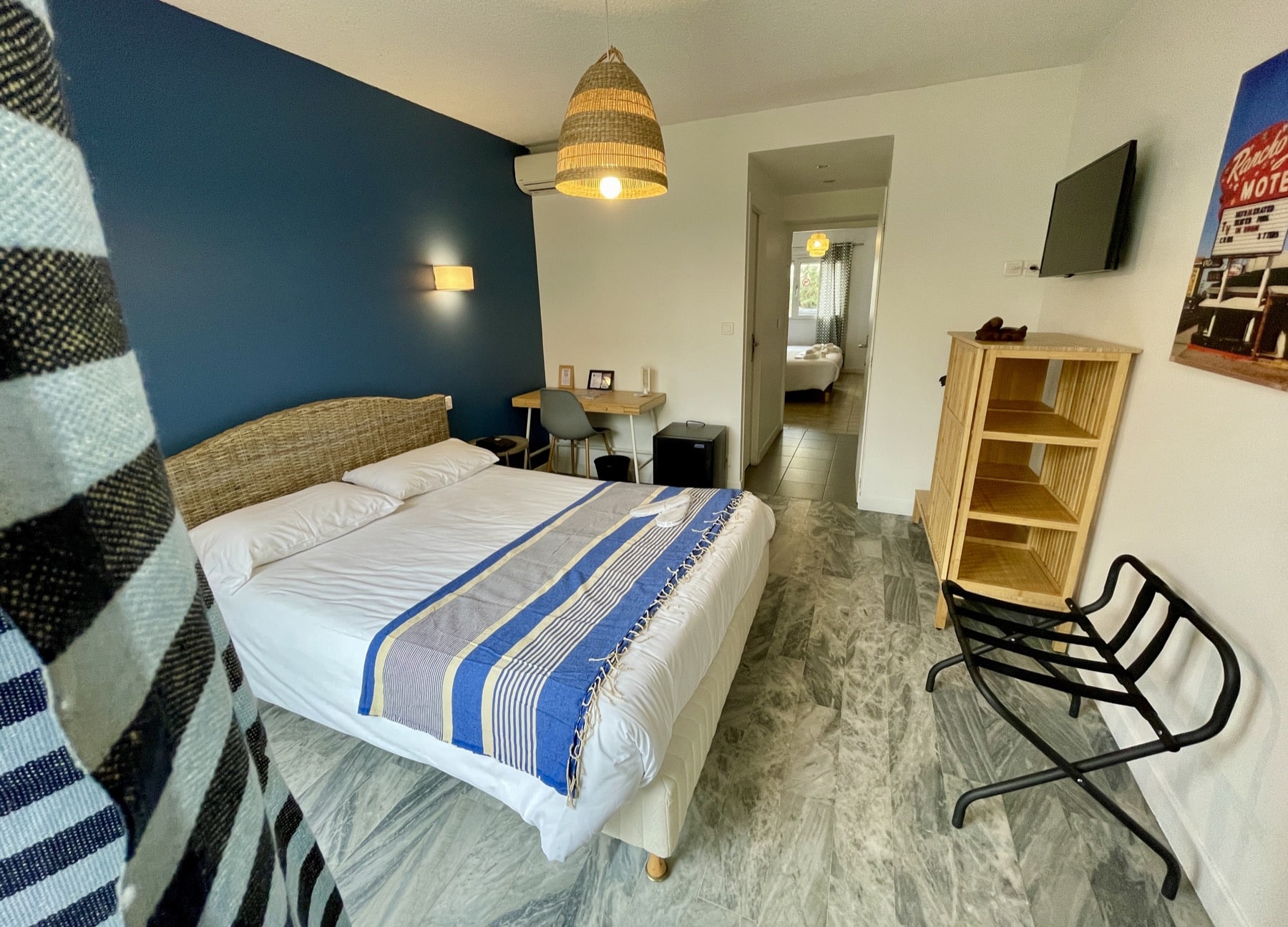 suite-famille-au-motel-OuvMJ