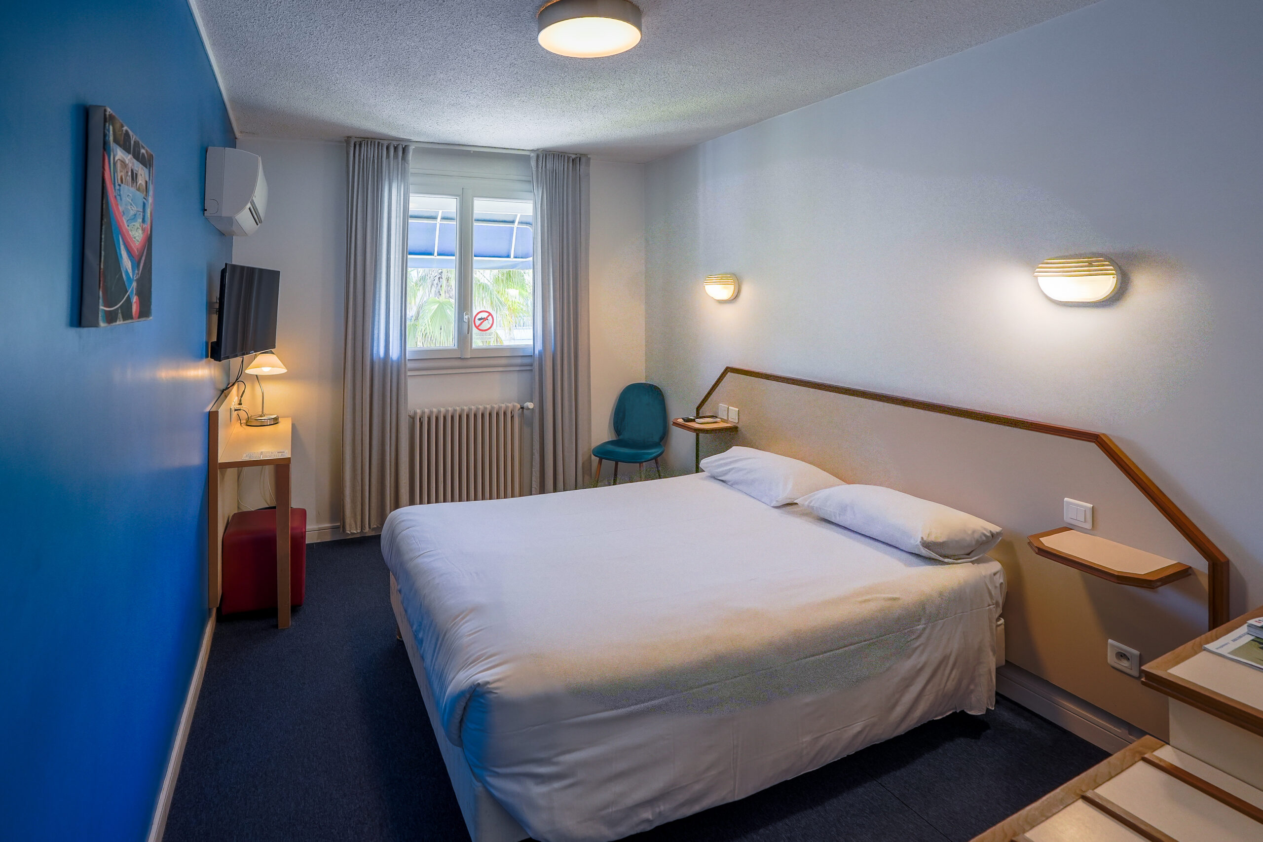 Hotel AMERIQUE - Ch CONFORT (Hotel) #4-14(A)