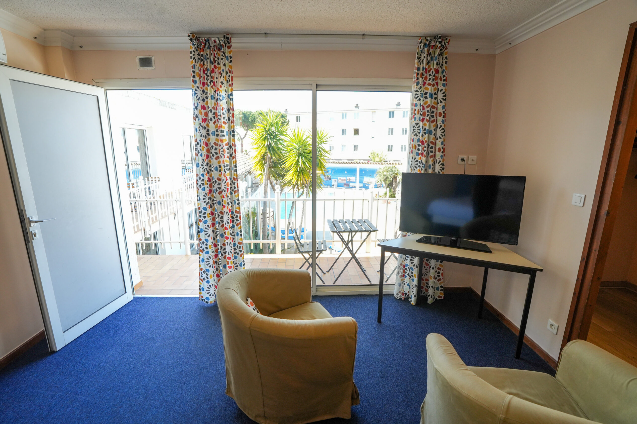 Hotel AMERIQUE - Ch SUPERIEURE CONFORT (Motel) #50(B)