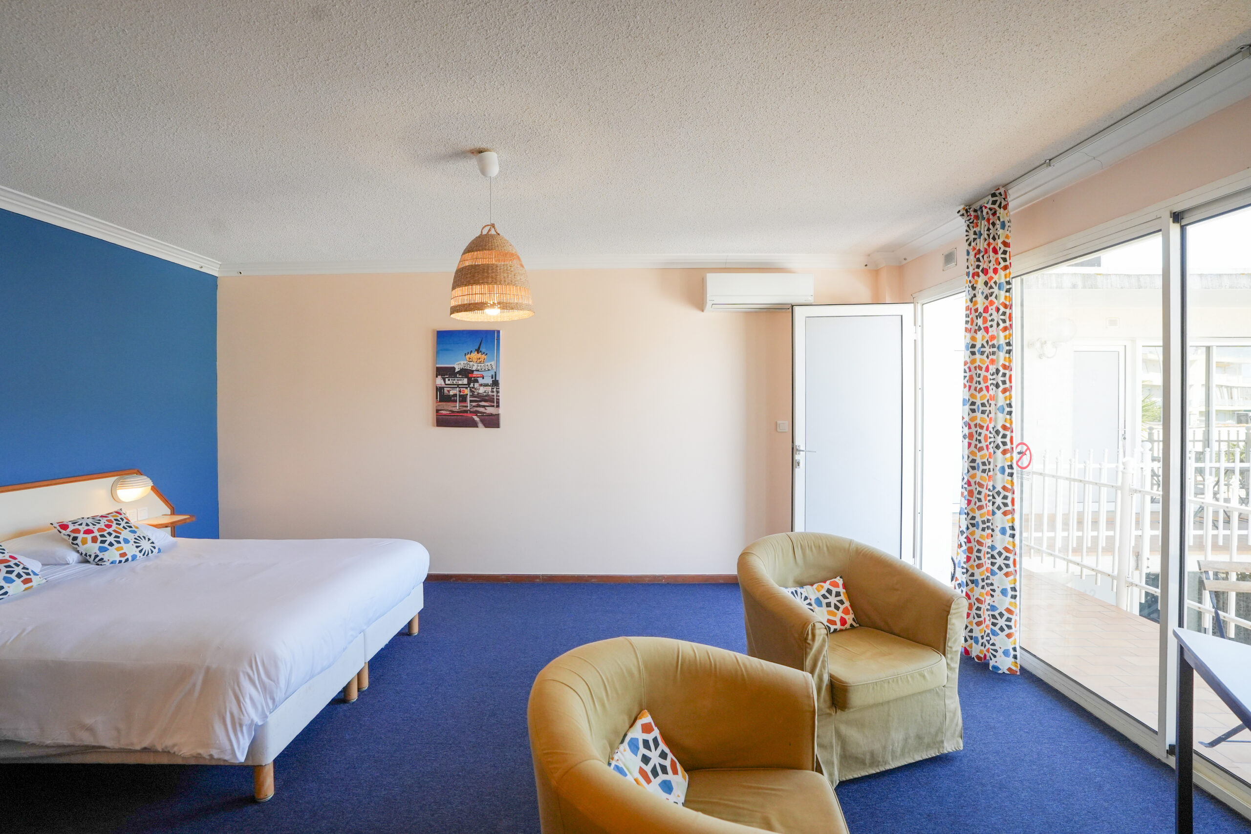 Hotel AMERIQUE - Ch SUPERIEURE CONFORT (Motel) #50(C)