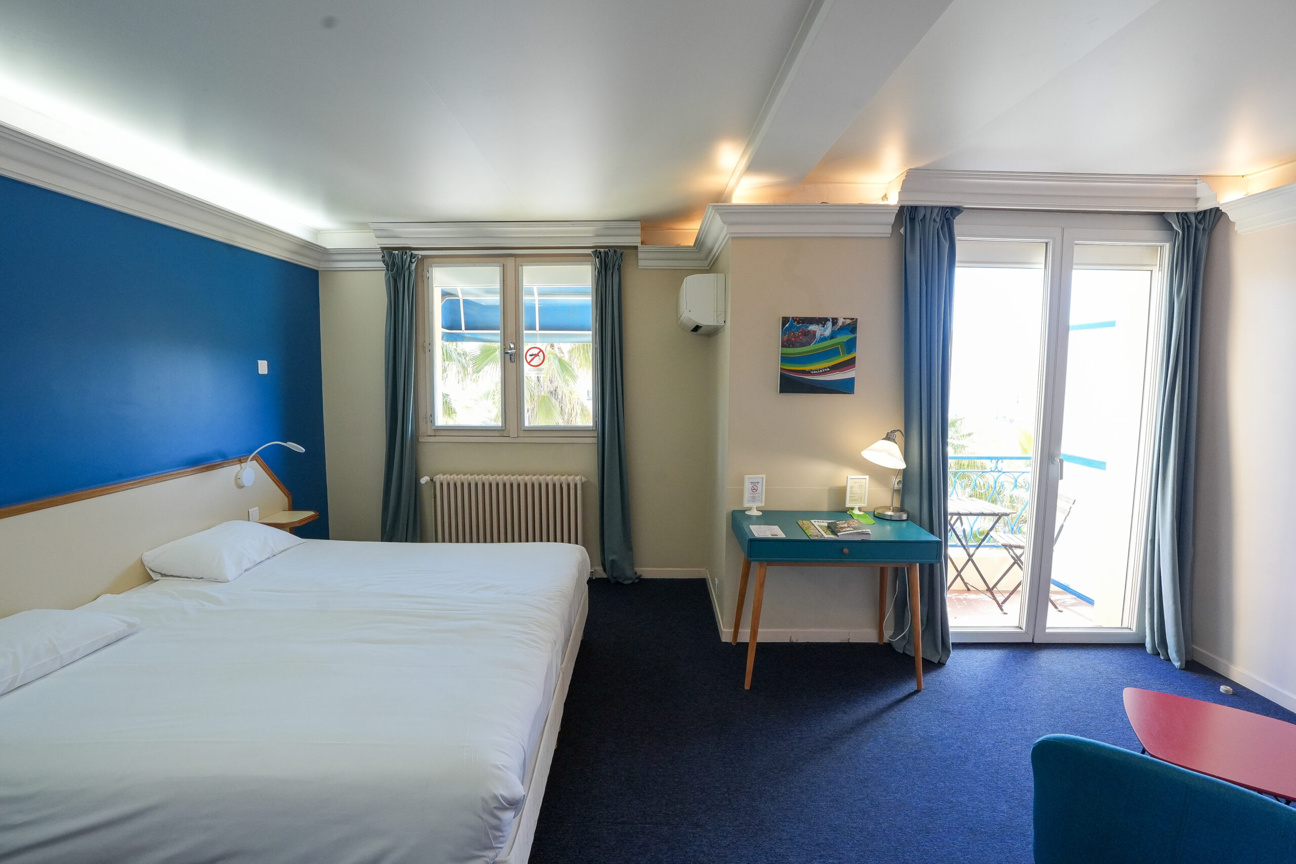 Hotel AMERIQUE - Ch SUPERIEURE (Hotel) #12(B)